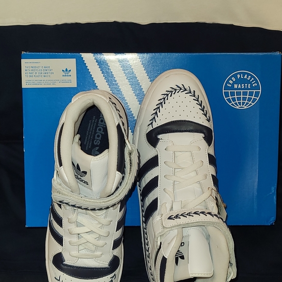 Mens Adidas Forum Mid Navy Size 12 - Picture 3 of 8